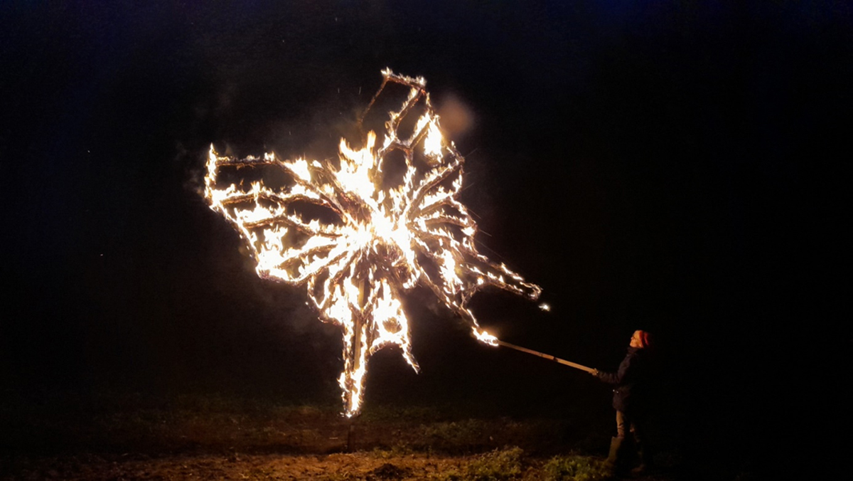 Butterfly – sculpture de feu